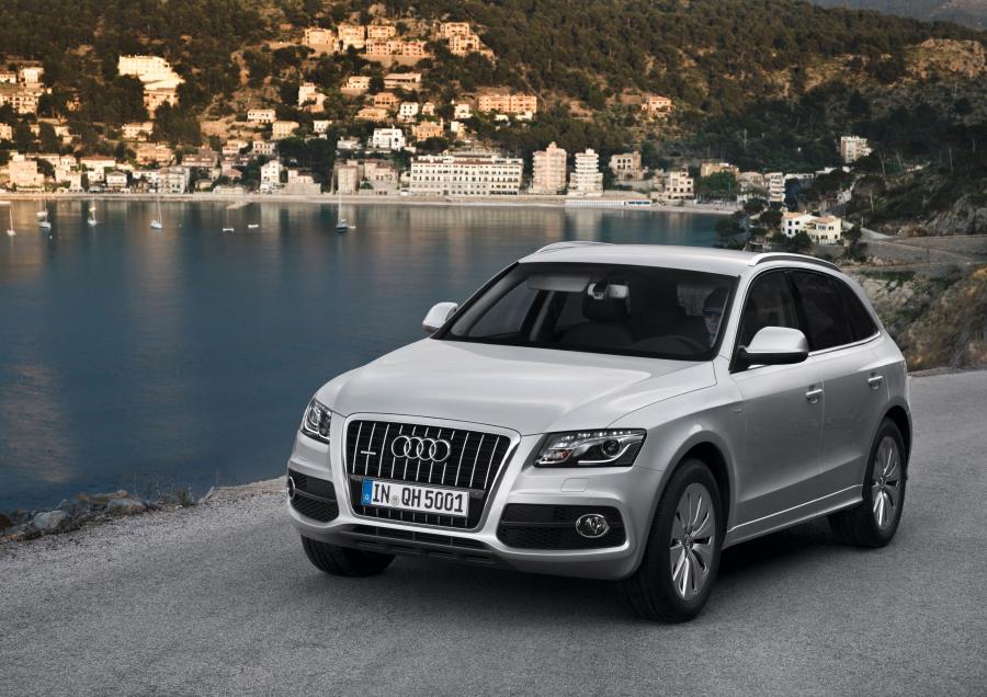  Audi Q5 Hybrid Quattro (8R) 2011 года  (фото 4 из 40)
